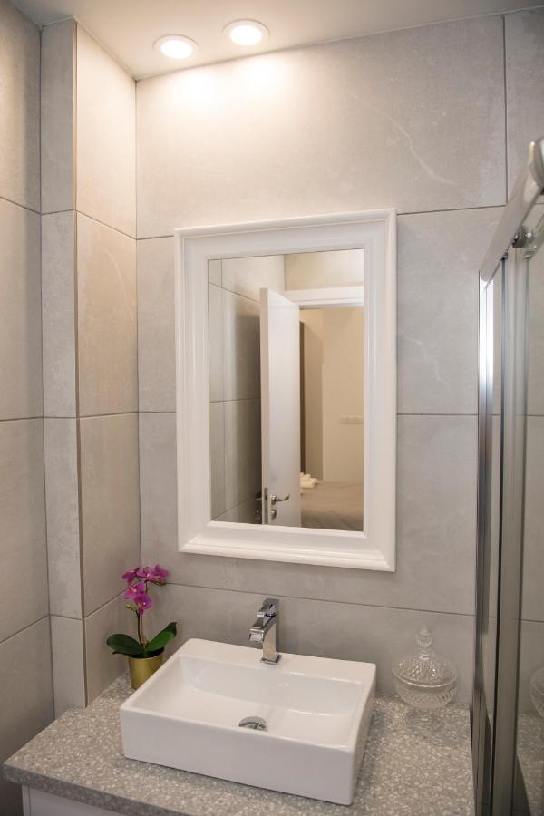 Skin Suites-Luxury Living Nikosia Eksteriør bilde